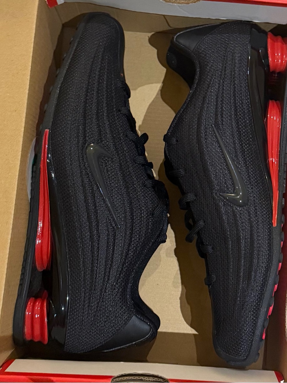 Nike Shox Z Black Sneakers with Red  Accent